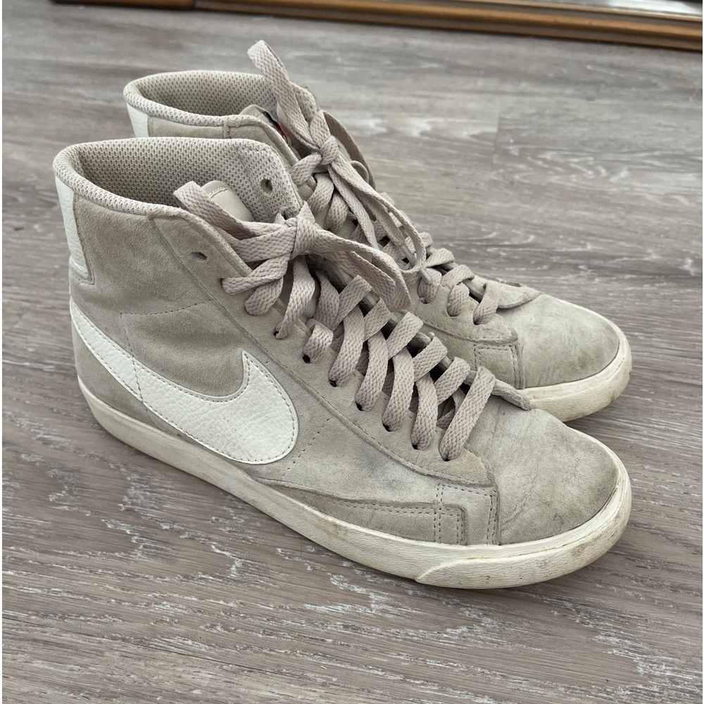 NIKE blazers suede